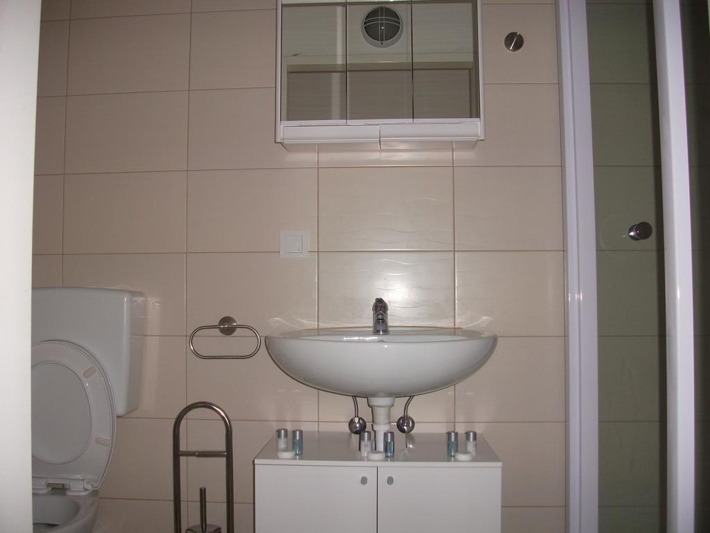 Ch-Vienna City Rooms Стая снимка