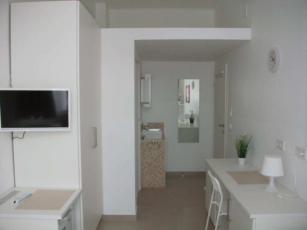 Ch-Vienna City Rooms Стая снимка