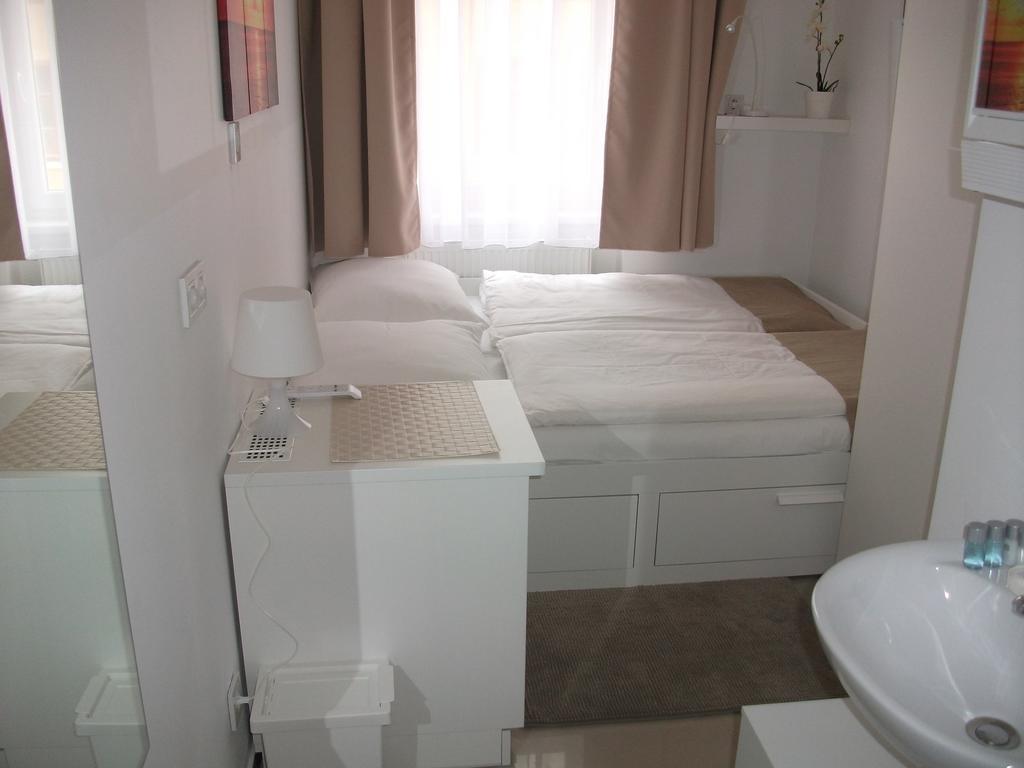 Ch-Vienna City Rooms Стая снимка
